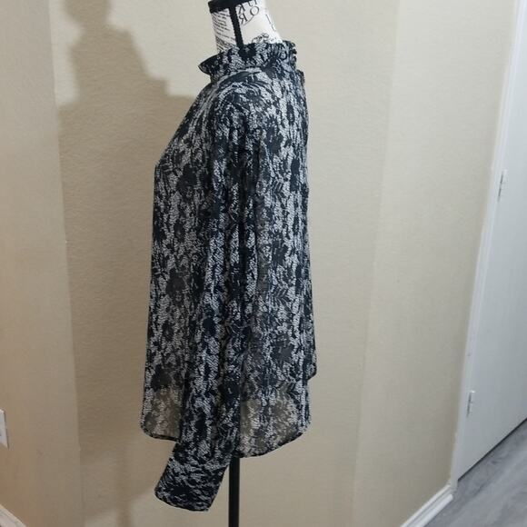 Who what wear sheer top size large‎ - Picture 2 of 5